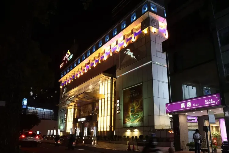 國泰洋酒被控協助金錢豹等酒店逃漏稅。資料照片