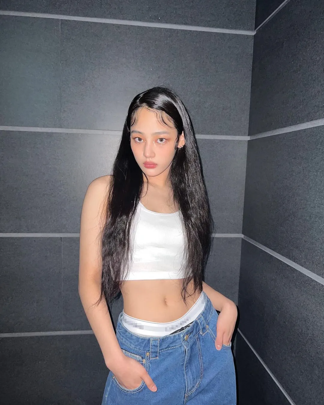 Minji不只外型亮眼,之前還被網友挖出出身富裕家庭。翻攝newjeans_official IG