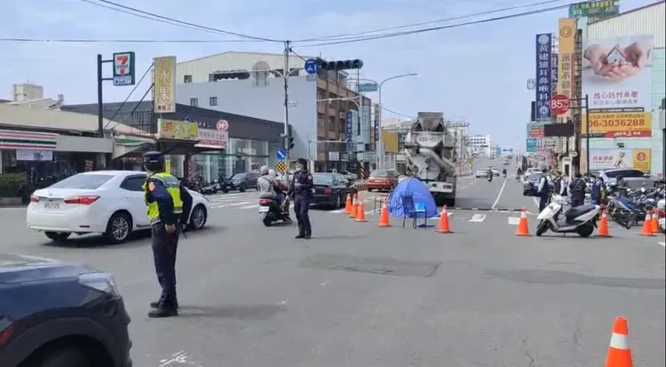 台南永康中華路、大橋二街口今發生死亡車禍。翻攝記者爆料網