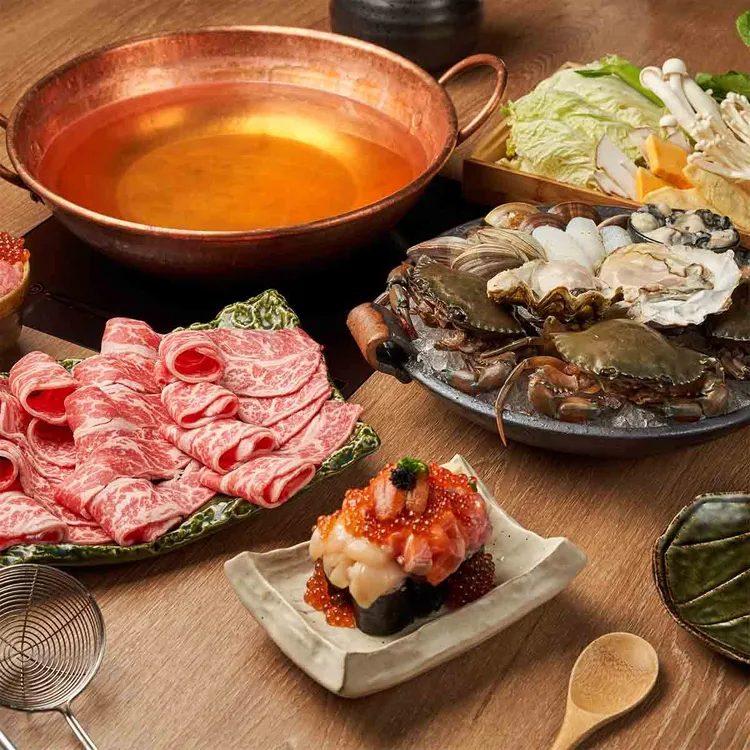 魚君海鮮公有市場。業者提供