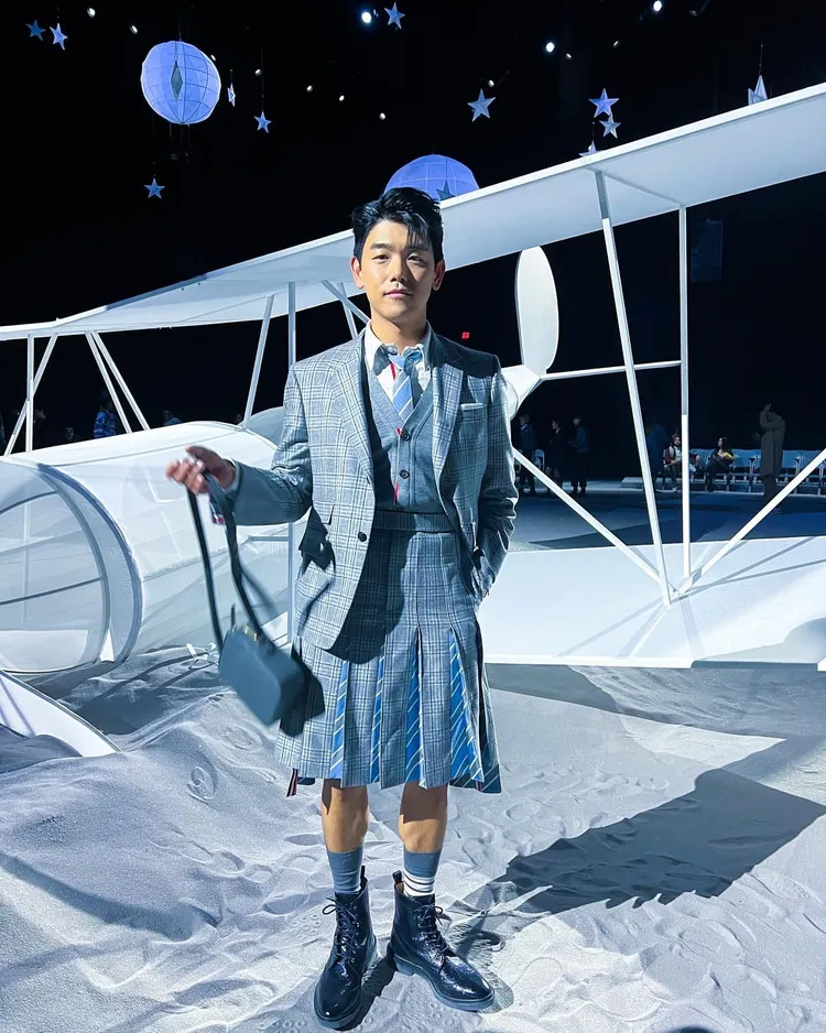 有「國民男友」封號的韓國人氣歌手Eric Nam是大秀嘉賓。翻攝ericnam IG