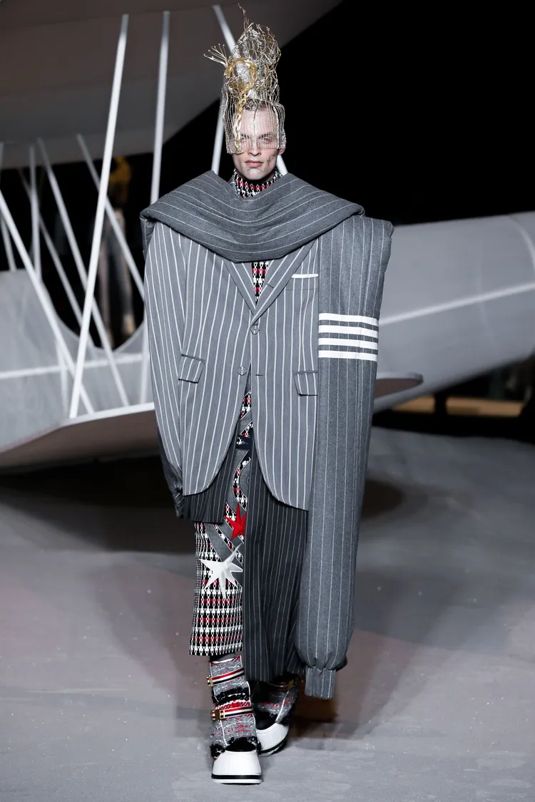 THOM BROWNE 2023秋冬系列大秀。品牌提供