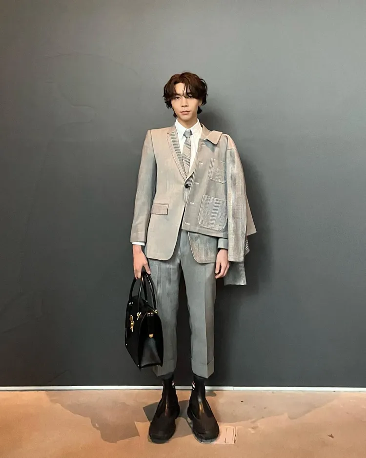 韓國夯團NCT成員Johnny出席看秀。翻攝johnnyjsuh IG