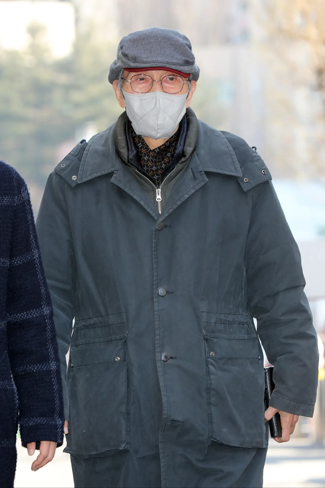 吳永洙今走出法院,只說了一句話就搭車離去。韓聯社