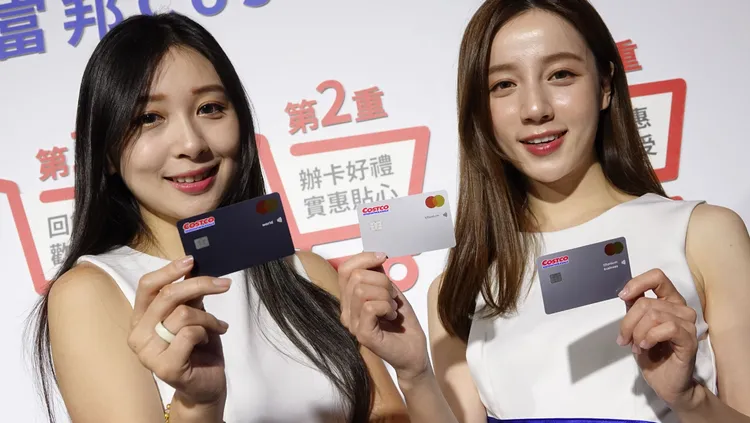 富邦Costco聯名卡有世界卡、鈦商卡及鈦金卡3種卡別。莊宗達攝