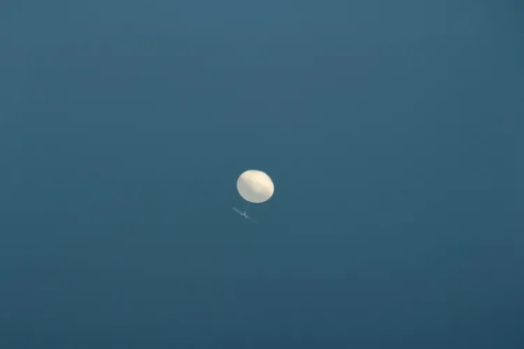 這樣類似的氣球，鄭明典表示兩年前同事也曾拍到過。翻攝自鄭明典臉書