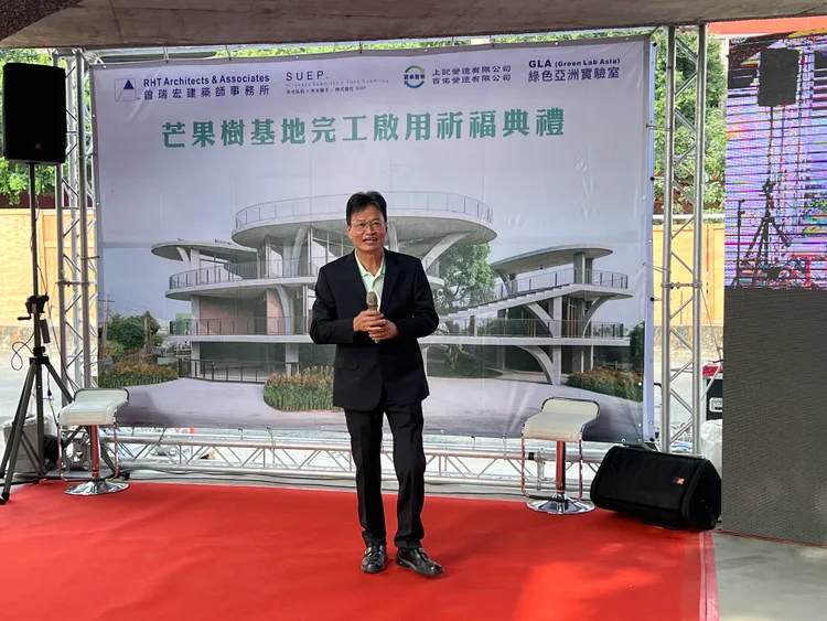 百佑營造負責人洪光谷表示，從規劃到興建完工耗時超過5年，以友善環境為出發點，讓自然與建築可取得平衡。葉家銘攝