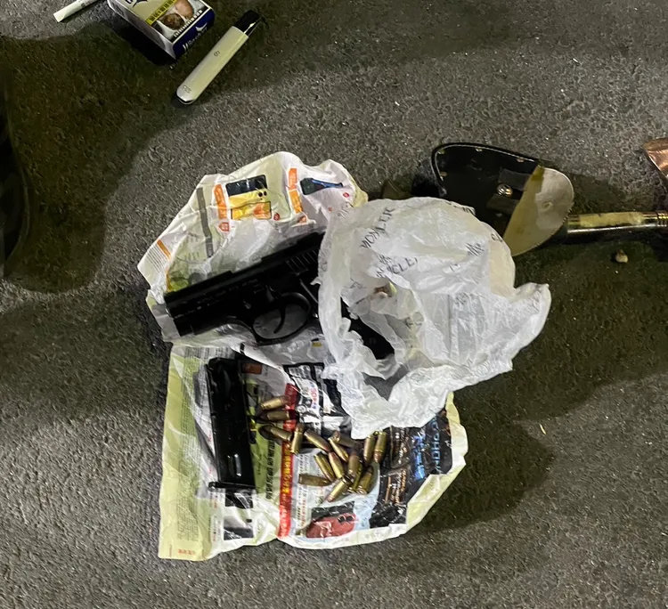 改造手槍1支，子彈20顆。翻攝畫面