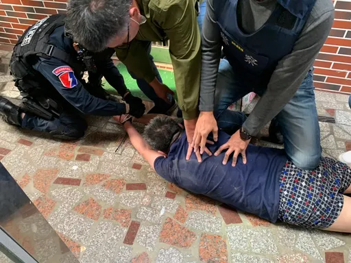 懷疑串通外人黑吃黑 彰化男開槍射傷小弟!睡夢中穿內褲狼狽落網