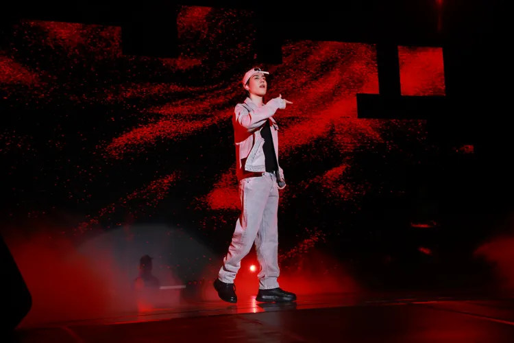 YUGYEOM 帶動全場氣氛，現場high到最高點。Wonder 提供