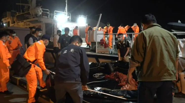 檢警調人員清查毒品。翻攝畫面