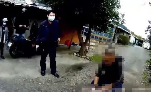 搬家工球場「拉槍套」嚇管理員 打球學生集體恐慌報警抓人