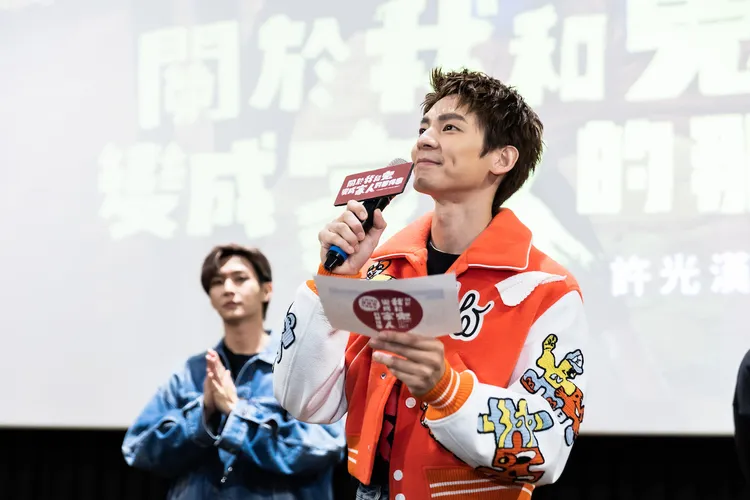 林柏宏和劇組勤跑映後。金盞花大影業提供