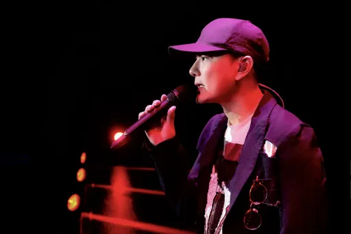 張信哲攻蛋喜獲超大咖好友祝福　嘆來不及邀他們來台