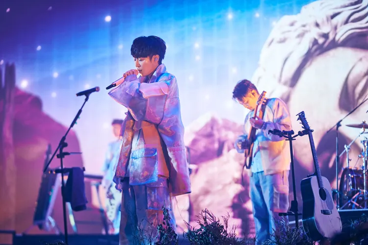 青峰感謝歌迷帶給他們力量。環球音樂提供