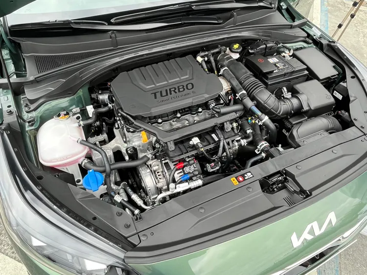 全新的48V 智慧油電動力系統，可成就19.0km/L的優異平均油耗水準。林浩昇攝