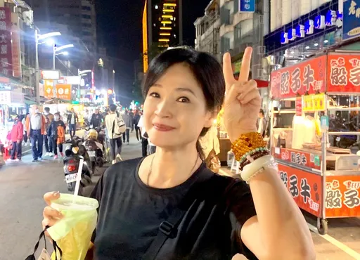 凍齡女神方季惟出道35年終於圓夢 揪包偉銘鬼鬼遠足