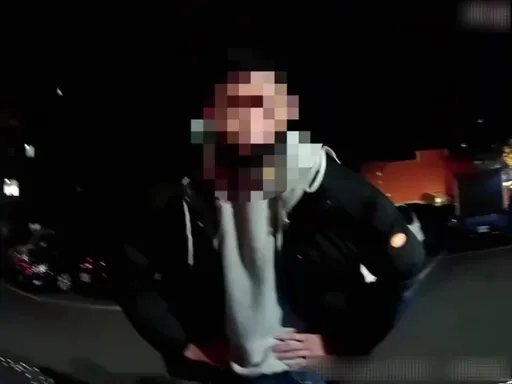 新北男褲襠異常腫大　見警盯著看！他自行掏出這東西