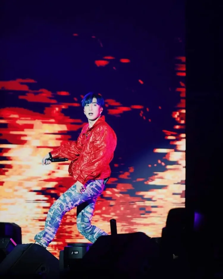 婁峻碩今年工作滿檔，人氣炸裂。想不到音樂工作室提供