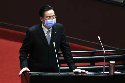 吳釗燮飛美密談後現身立法院　保守回應這2件事