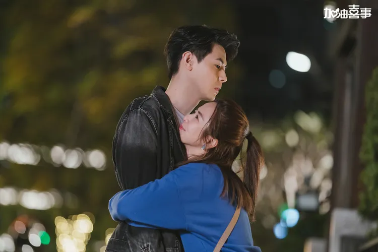 臧芮軒（右）表明只想和Teddy保持朋友關係。TVBS提供