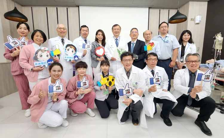 奇美醫學中心與東台精機跨業結盟，提供精準醫療，也改善照護品質。奇美醫提供