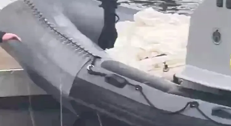 美國官員證實，已經尋獲中國間諜氣球殘骸，不會還給中方。翻攝twitter@wmbfnews