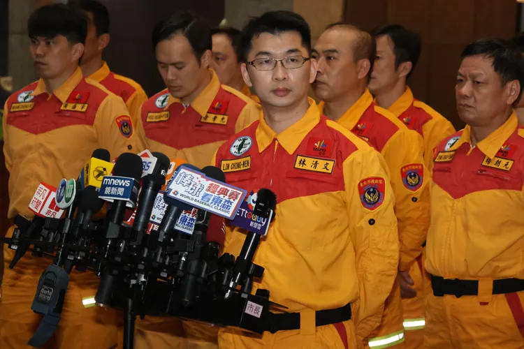 搜救隊指揮官及第2梯次帶隊官林清文。彭欣偉攝