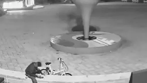 你许的愿都被他带走了！男与家人吵架　把许愿池当提款机　