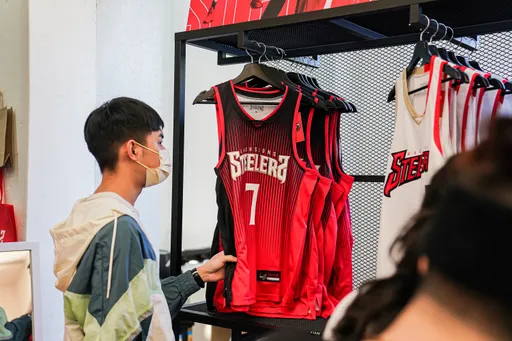 不要買到假球衣！林書豪商品賣破500萬又有仿冒品　「抓假四招」看這裡