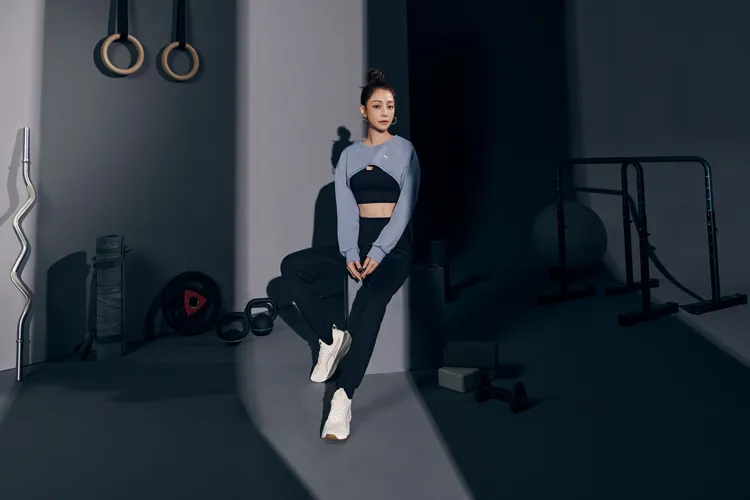 謝欣穎瘋狂迷上健身而練出自信小蠻腰。品牌提供