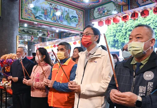 龜山區坪頂大湖福德宮參香祈福 張善政:祈求護佑桃園市民闔家安康