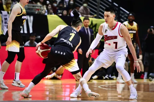 兄弟情深！林書豪和弟弟對決之後　激動為林書緯辯駁這件事