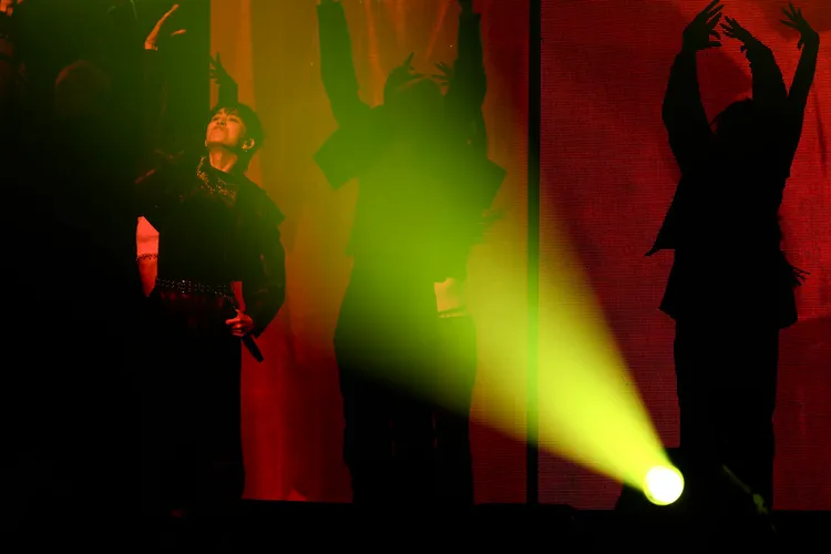 邱鋒澤今晚（25日）在台北流行音樂中心舉辦首場個人大型個唱。林林攝