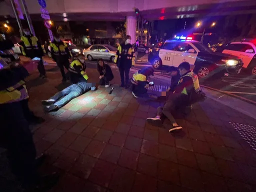 債務糾紛引發台中街頭大亂鬥 警快打壓制逮10人!查扣槍彈