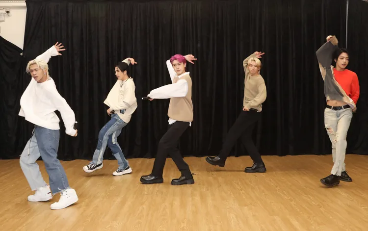 ALL IN 5彩排時賣力熱舞。鄭孟晃攝