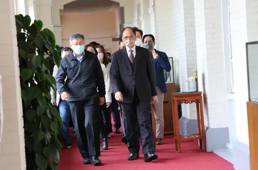 柯文哲領軍民眾黨團會見游錫堃 邱臣遠點名新會期重點監督這2人