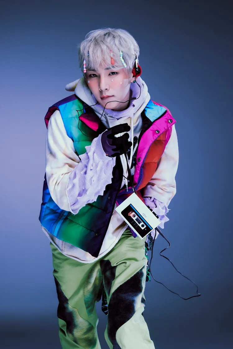 KEY的主打歌《Killer》是首有著黑暗氛圍的快節奏舞曲。avex taiwan提供