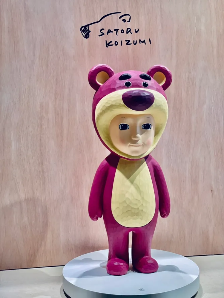 迪士尼皮克斯系列熊抱哥雕塑。曾仲葳攝