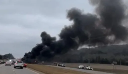 垂直墜毀影片曝光!美軍黑鷹直升機「墜落瞬間」 機組員全陣亡
