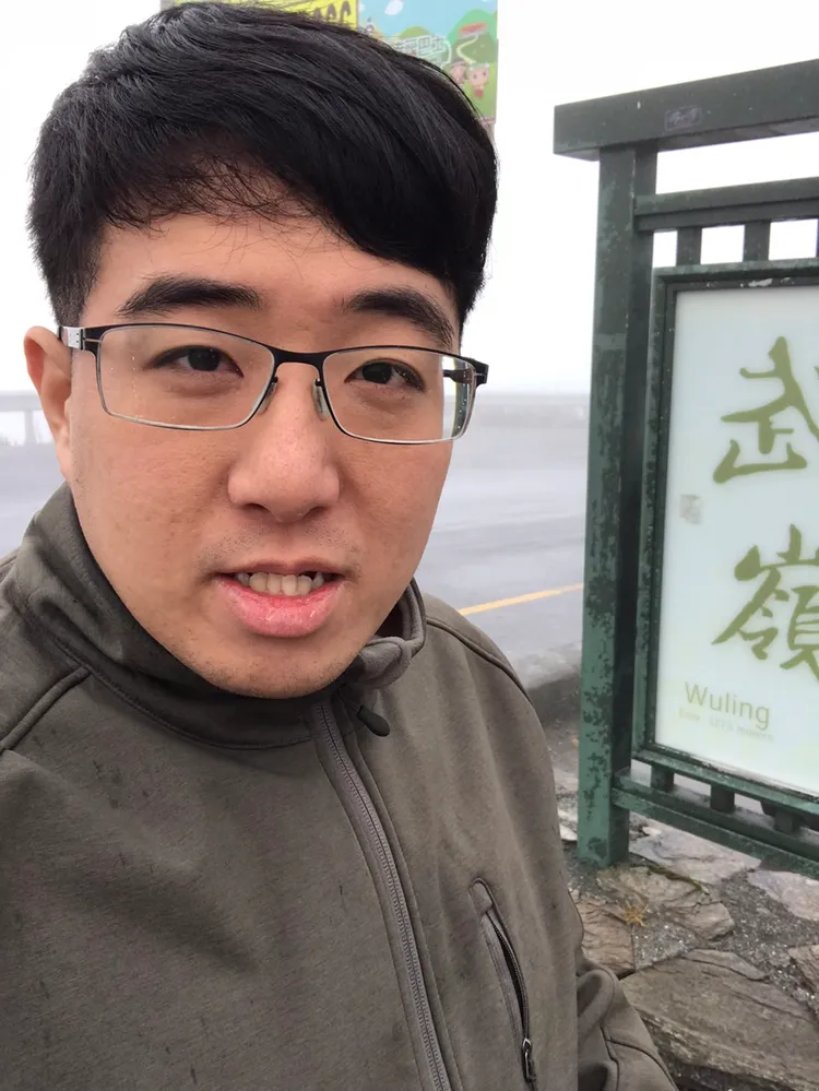 《摩托車雜誌》主編陳勁綸建議，日常愛車胎壓值是否正常、是否保養確實，也是省油的關鍵。陳勁綸提供