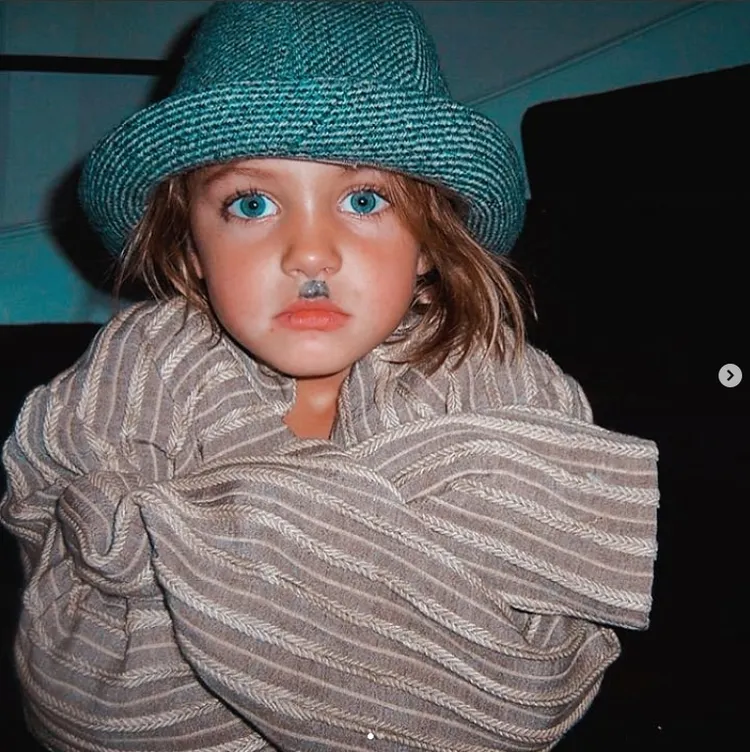 裘德洛曾在ig分享艾莉絲童年模樣。翻攝裘德洛ig instagram/d.judelaw