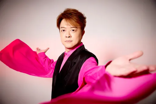 金曲歌王才宣告升格人夫　親曝舊疾復發險缺氧倒地！