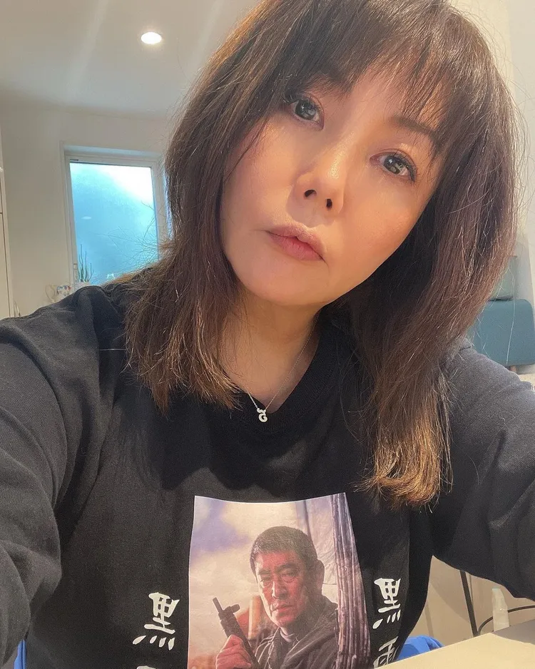 小川菜摘連日來避談丈夫的桃色腥聞。翻攝natsumi1230 IG