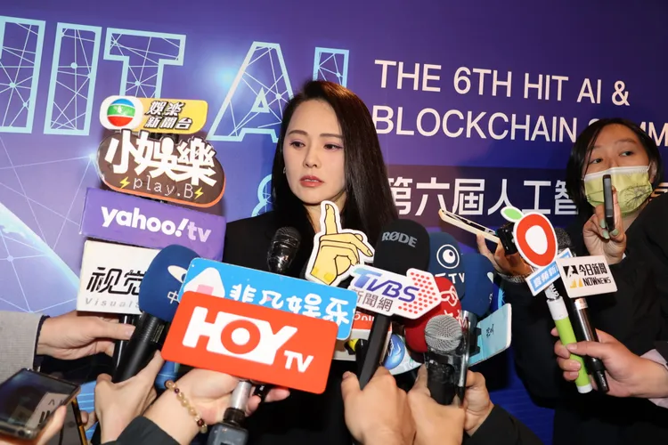 伊能靜結束區塊鏈研討會眼眶泛淚。特勤中心攝