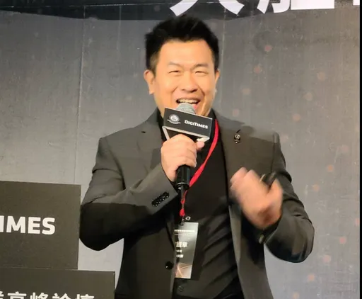 鴻海炒掉「賈伯斯大將」遭求償6200萬　出招反制告洩密！官司最新進展曝光