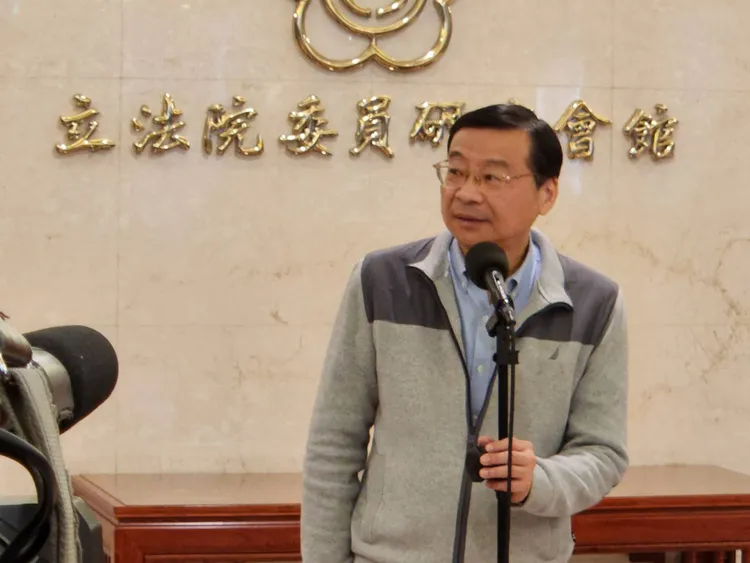 曾銘宗說，卸任元首禮遇金是經過立院通過且行之有年。施智齡攝