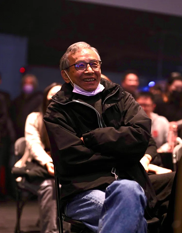 吳念真也到場欣賞。果核提供