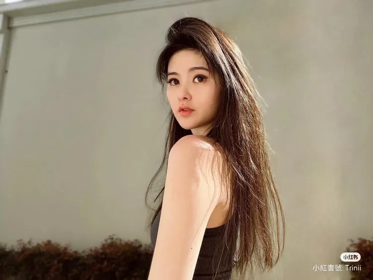 廖思惟和媽媽一樣現在也是時尚焦點。引自廖思惟IG