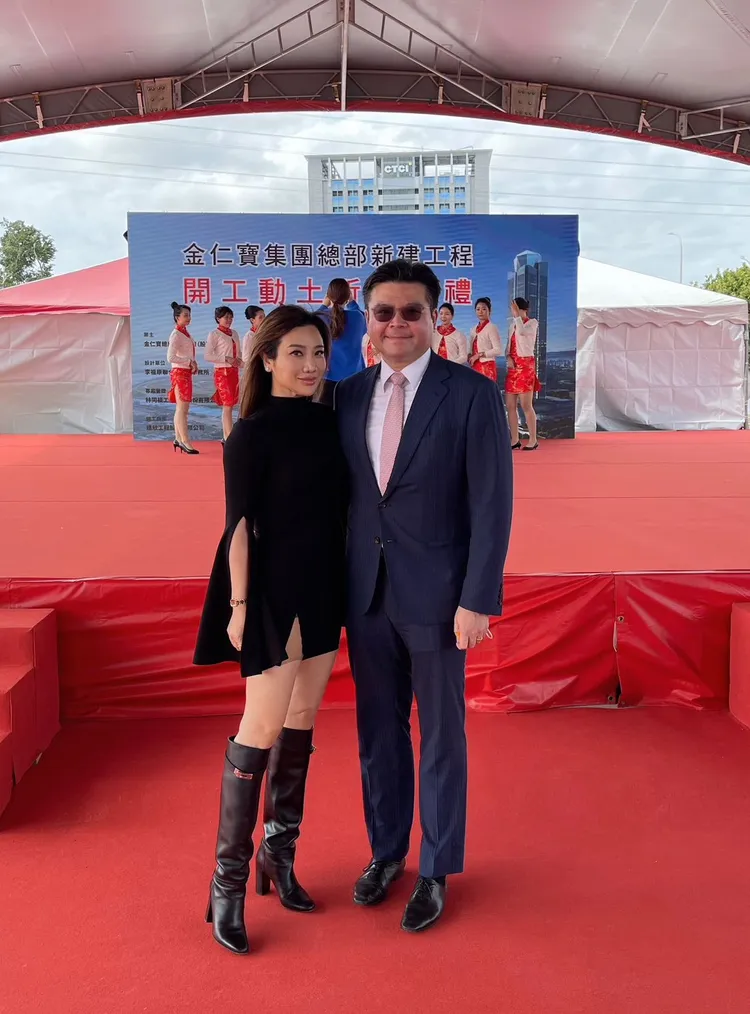 金仁寶集團總部今天動土，許勝雄獨子、集團接班人許介立與太太楊紫晴出席。讀者提供